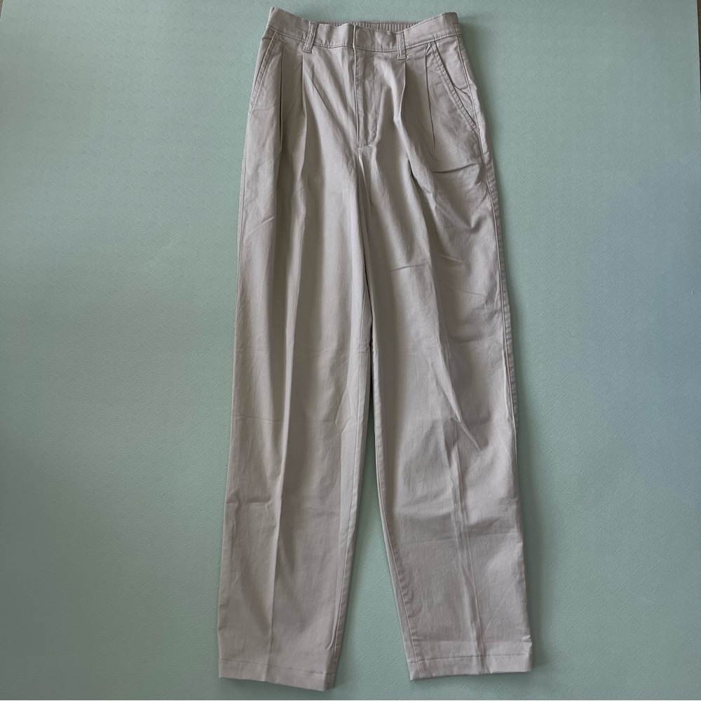 GAP Khaki Chinos Classic Fit